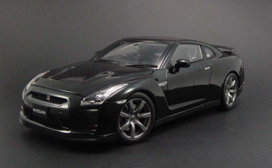 Model Nissan GTR Premium Edition ColorSuper Black DriverN A ResultN A