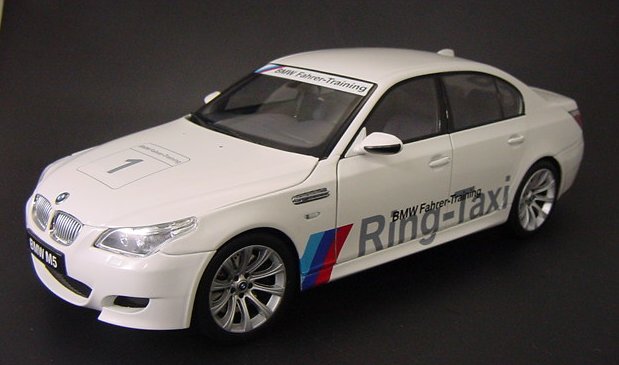 PSD08 47 118 BMW M5 Nuerburgring Racing Taxi 2008 White 08593RTB 