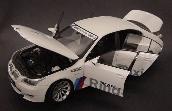 PSD08 47 118 BMW M5 Nuerburgring Racing Taxi 2008 White 08593RTB 